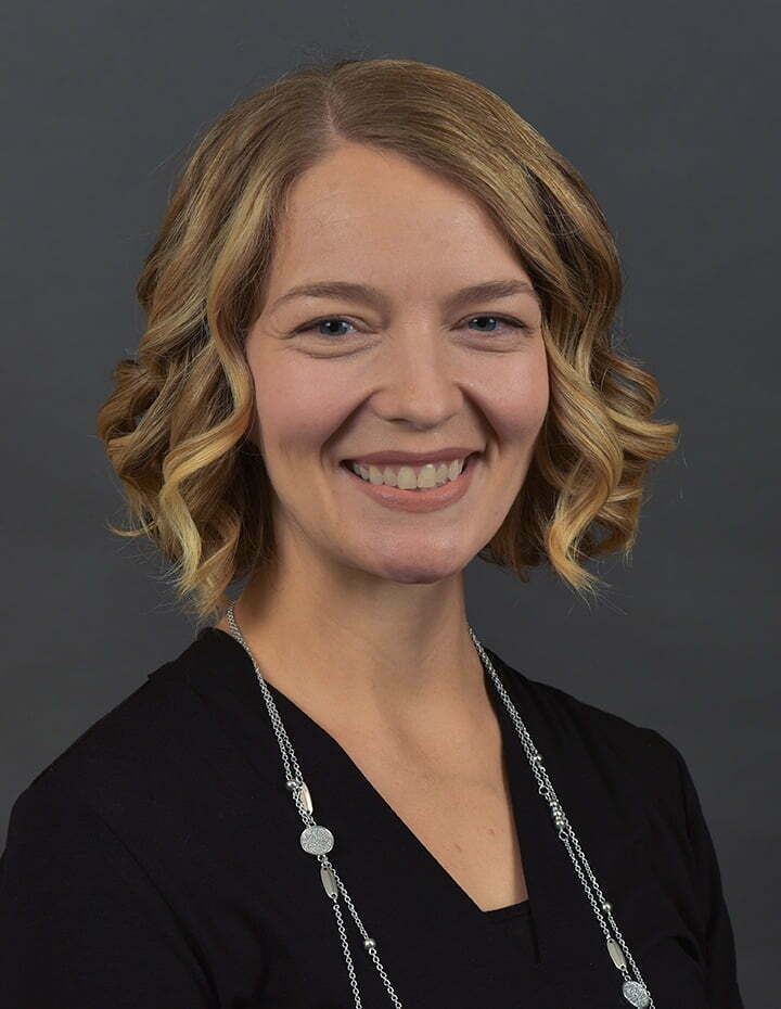 Dr. Amanda Karsten